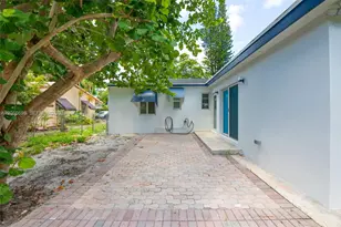 1420 NE 1st Ave., Fort Lauderdale, FL 33304 - Photo 12