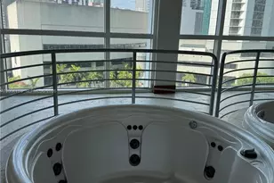 41 SE 5th, Miami, FL 33131 - Photo 18