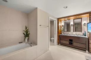 6899 Collins Ave, Miami Beach, FL 33141 - Photo 14