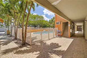 1851 NE 168 Th, North Miami Beach, FL 33162 - Photo 20