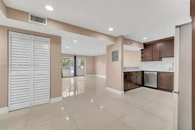 4848 NW 24th Ct #118, Lauderdale Lakes, FL 33313 - Photo 2