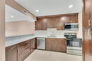 4848 NW 24th Ct, Lauderdale Lakes, FL 33313 - Photo 4