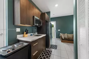 6663 NW 103rd Pkwy, Doral, FL 33178 - Photo 2