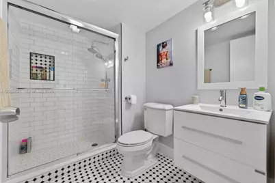 681 S Hollybrook Dr #310, Pembroke Pines, FL 33025 - Photo 14