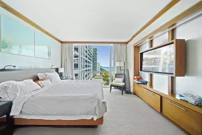 6801 Collins Ave #1015, Miami Beach, FL 33141 - Photo 8