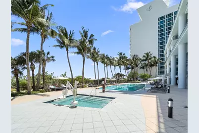 6801 Collins Ave #1015, Miami Beach, FL 33141 - Photo 18