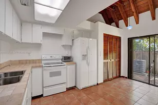 4863 SW 71st Pl, Miami, FL 33155 - Photo 10
