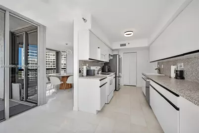 19101 NE 36th Ct #2206, Aventura, FL 33180 - Photo 10