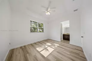 1037 NE 42nd Pl, Homestead, FL 33033 - Photo 12