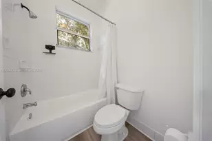 1037 NE 42nd Pl, Homestead, FL 33033 - Photo 16