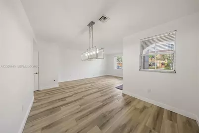1037 NE 42nd Pl, Homestead, FL 33033 - Photo 6