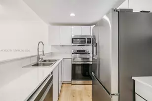 401 Ocean Dr, Miami Beach, FL 33139 - Photo 8