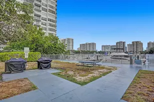 18041 Biscayne Blvd, Aventura, FL 33160 - Photo 12