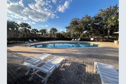 362 Carina Cir #362, Other City - In The State Of Florida, FL 32773 - Photo 2