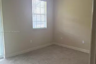 14615 SW 5th St, Pembroke Pines, FL 33027 - Photo 18