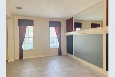 14615 SW 5th St #0, Pembroke Pines, FL 33027 - Photo 32