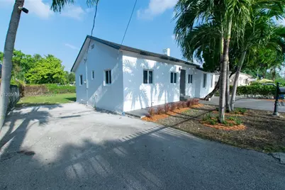 2324 NW 14th Ave, Miami, FL 33142 - Photo 2