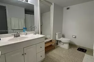 7928 West Dr, North Bay Village, FL 33141 - Photo 12