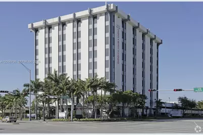 12550 Biscayne Blvd #403, North Miami, FL 33181 - Photo 2