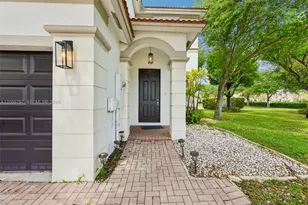 8188 NW 108th Pl, Doral, FL 33178 - Photo 4