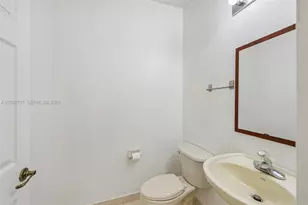 8188 NW 108th Pl, Doral, FL 33178 - Photo 20