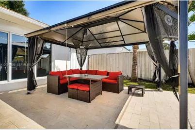 963 Nautilus Isle #0, Dania Beach, FL 33004 - Photo 10
