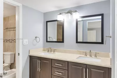 6061 Collins Ave #15D, Miami Beach, FL 33140 - Photo 12