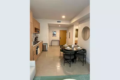 11 NE 6th St #705, Miami, FL 33132 - Photo 2