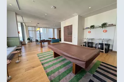 11 NE 6th St #705, Miami, FL 33132 - Photo 32