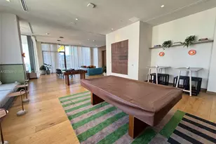 11 NE 6th St, Miami, FL 33132 - Photo 32