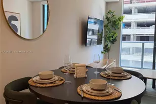 11 NE 6th St, Miami, FL 33132 - Photo 6