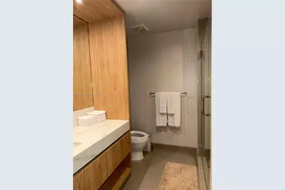 11 NE 6th St #705, Miami, FL 33132 - Photo 14