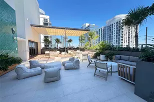 11 NE 6th St, Miami, FL 33132 - Photo 18