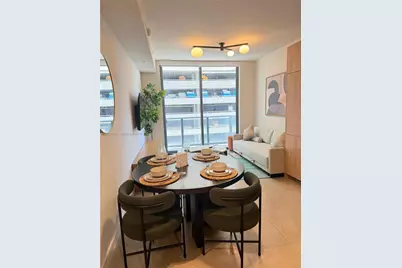 11 NE 6th St #705, Miami, FL 33132 - Photo 8