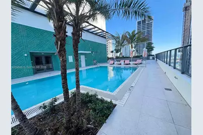 11 NE 6th St #705, Miami, FL 33132 - Photo 36