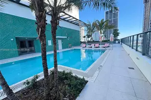 11 NE 6th St, Miami, FL 33132 - Photo 36