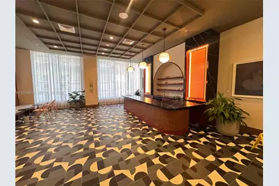 11 NE 6th St #705, Miami, FL 33132 - Photo 38