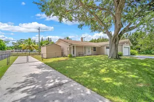 4770 SW 70th Terrace, Davie, FL 33314 - Photo 4