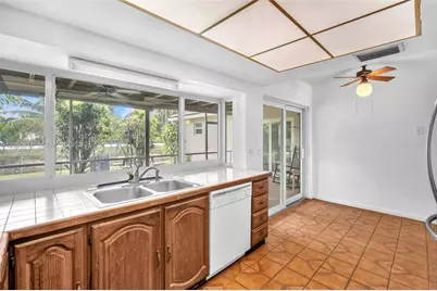4770 SW 70th Ter, Davie, FL 33314 - Photo 12