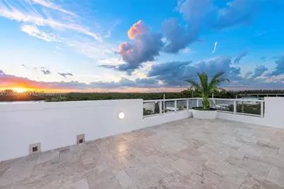 348 Elm St #B-10, Hollywood, FL 33019 - Photo 8