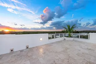 348 Elm St, Hollywood, FL 33019 - Photo 8