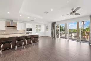 348 Elm St, Hollywood, FL 33019 - Photo 20