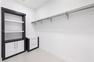 348 Elm St, Hollywood, FL 33019 - Photo 18