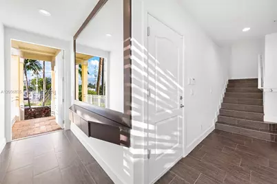 348 Elm St #B-10, Hollywood, FL 33019 - Photo 12