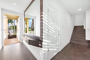 348 Elm St, Hollywood, FL 33019 - Photo 12