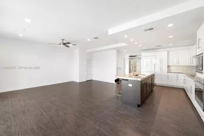 348 Elm St #B-10, Hollywood, FL 33019 - Photo 22