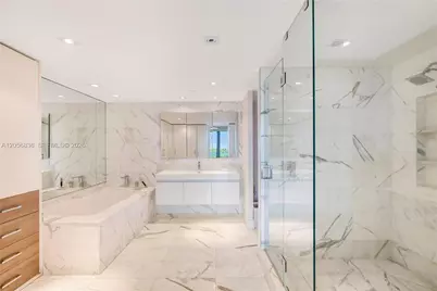 1455 Ocean Dr #703, Miami Beach, FL 33139 - Photo 16
