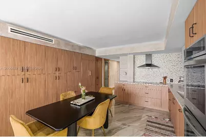 2457 Collins Ave #1603, Miami Beach, FL 33140 - Photo 14