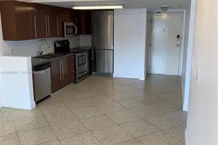 498 SW 2nd St, Miami, FL 33130 - Photo 4
