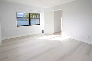 1000 NW 106th Terrace, Pembroke Pines, FL 33026 - Photo 18